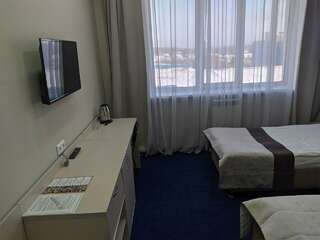 Гостиница Аквилон Новосибирск Улучшенный двухместный номер Делюкс с 1 кроватью или 2 отдельными кроватями-1